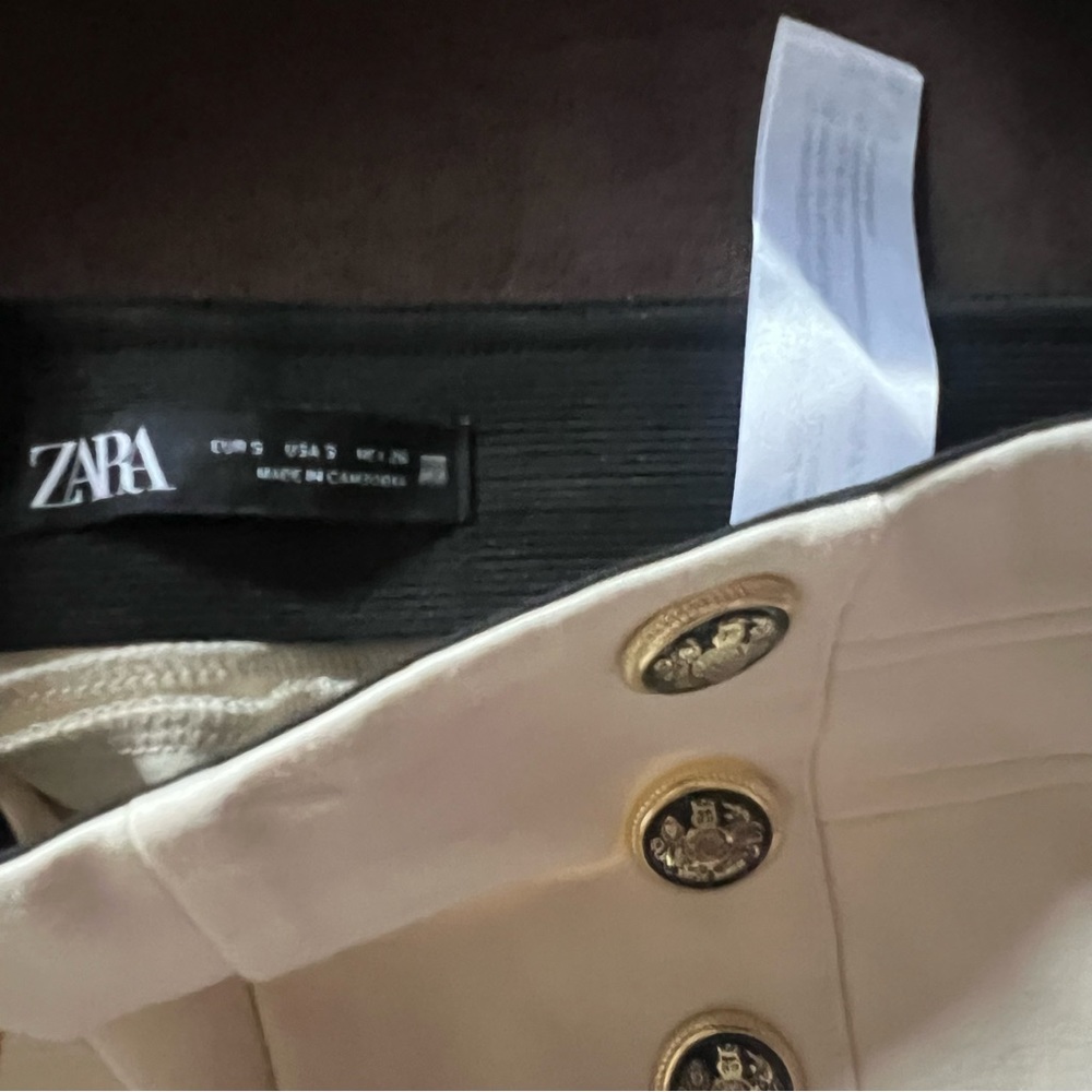 Zara off white button skinny pants - Picture 2 of 3